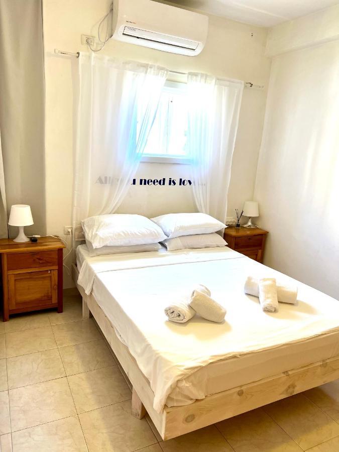 Shantell City Center Apartment Νετάνια Εξωτερικό φωτογραφία